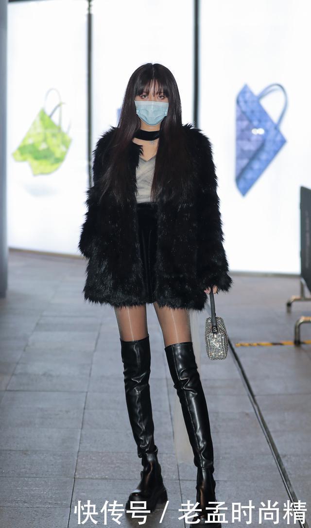 冬天的靴子怎么选? 美女选择过膝长靴, 显高显瘦、时髦又暖和