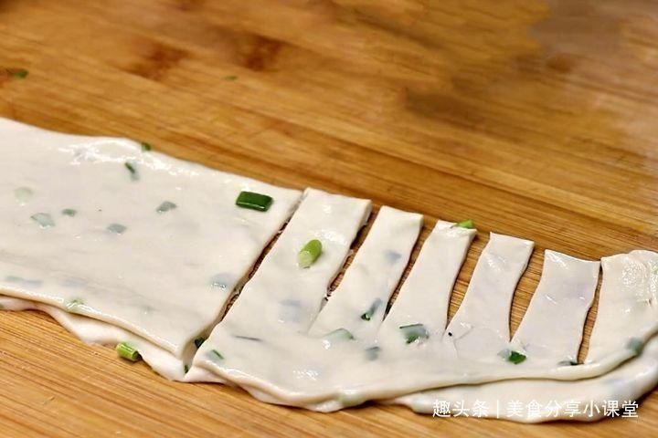 好吃|立秋后，此面食要多吃，5块钱做一锅，劲道爽滑，比牛肉面还好吃