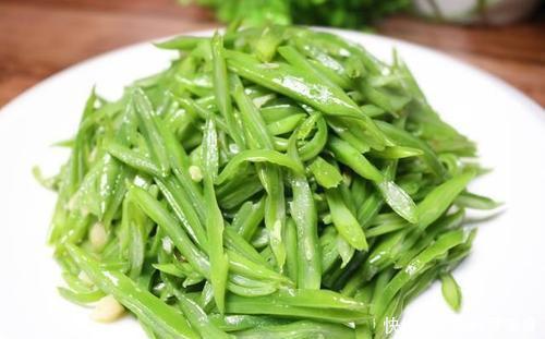 这菜一年到头都很贵,但是补钙比牛奶还强,再贵也值得!