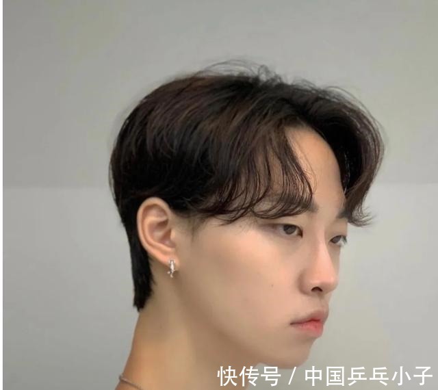 头发 男人帅不帅,三分看长相七分靠发型,同意吗