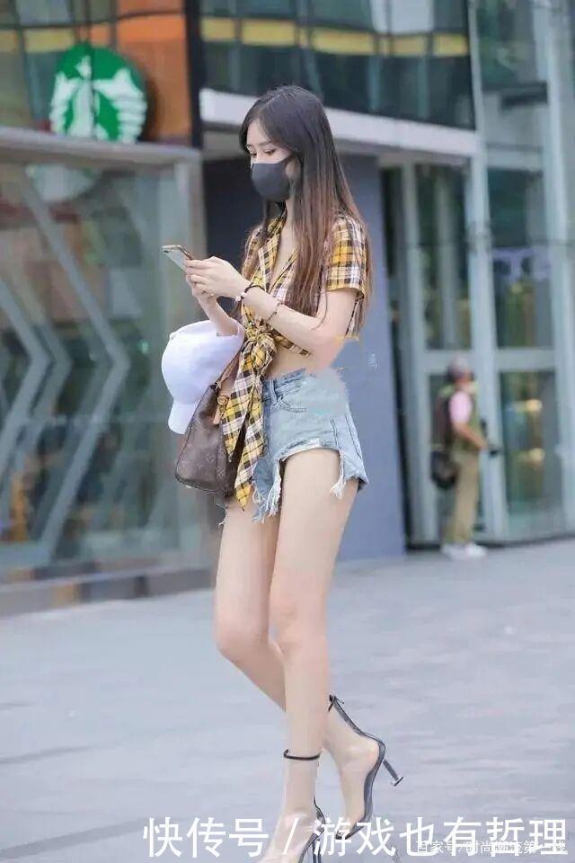 “短裤T恤”过时了切忌以偏概全，换一种风格尽显女人味！