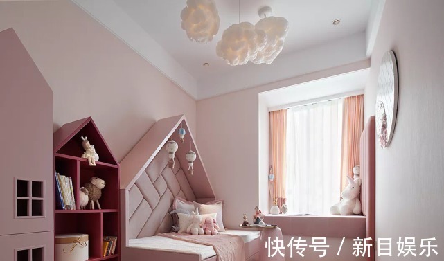 起居室|140平容纳生活百状,既有人间烟火,也要点燃感官的艺术氛围