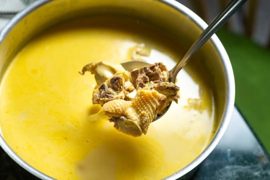 最佳|海鲜是泰式火锅的最佳伴侣,配上冬阴锅味道更鲜,默契度100%