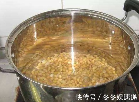 “一等养花肥”从不需花钱买，亲自动手制作，效果好还不烧苗