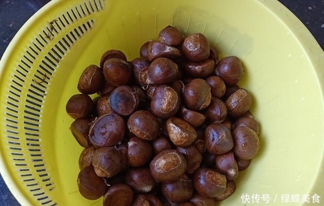 不要再吃糖炒栗子了!教你如此做,10分钟出锅,无糖不油不上火