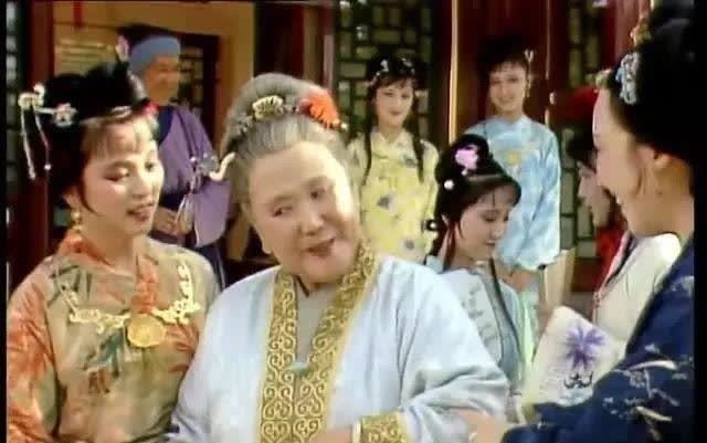 后台!贾家败落一穷二白,甄家为何直到败落都富得流油?后台太硬