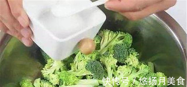 西蓝花|做西蓝花，有人水煮，有人直接炒，都不对！大厨教你最正确做法！