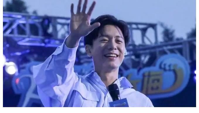 頂級流量|中國好聲音最新一季韋禮安慘遭淘汰，王馨成功晉級