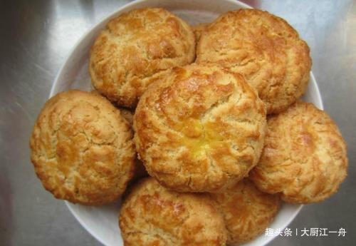 3个鸡蛋1碗面粉，教你在家做桃酥，香甜酥脆入口即化，做法零失败