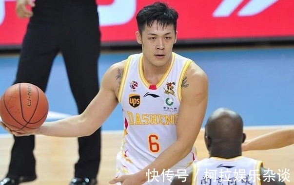 cbCBA上海久事锁定季后赛!各队争抢火箭弃将为外援,周仪翔将离队