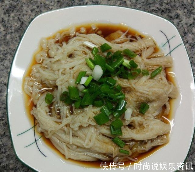 蒸金针菇,简单又营养,分分钟光盘!