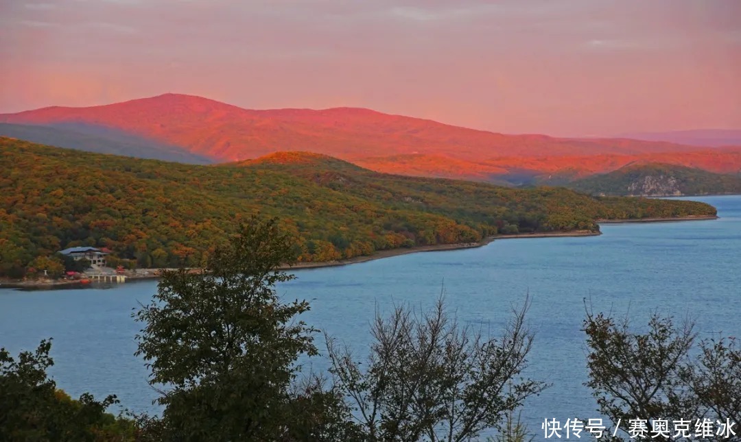 名胜风景区|仙境是何处？人间镜泊湖