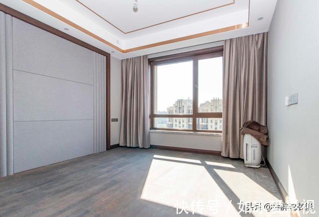 背景墙|参观230㎡大平层,房子大就是任性,简单装修都非常大气显档次