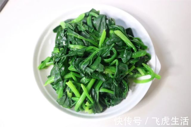 西红柿|我做疙瘩汤,一直用这方法,疙瘩香滑又筋道,做法简单又好吃