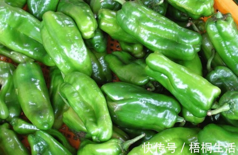 菜农|买青椒，怎么区分辣的和不辣的？菜农教您一招，以后别再乱买了