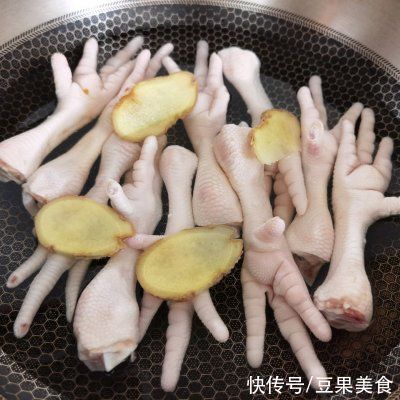 鸡爪|这道酱香卤鸡爪,一上桌就被哄抢一空