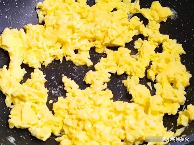 饺子馅|包黄瓜饺子，不要直接调馅，这样做，黄瓜鲜嫩不出水，营养不流失
