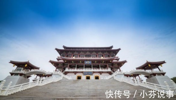 身世!烽火戏诸侯的褒姒,说她祸国殃民有些不公,正史记载的身世更邪乎