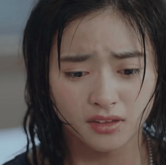 《流星花园》后沈月再拍淋雨戏,没了刘海后,这颜值出乎意料!