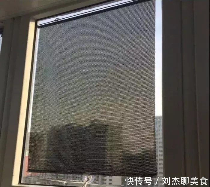 手残党|别再装“鸟笼式”防盗窗,如今流行这样装,安全防盗不遮光 !