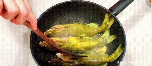 黄骨鱼焖豆腐如何做得好吃注意这3点,肉嫩汤鲜,暖身又暖胃