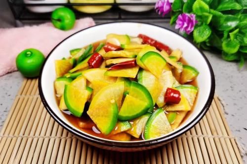 秋季正是吃它的时候，买来一腌一拌密封2小时，随吃随取，方便