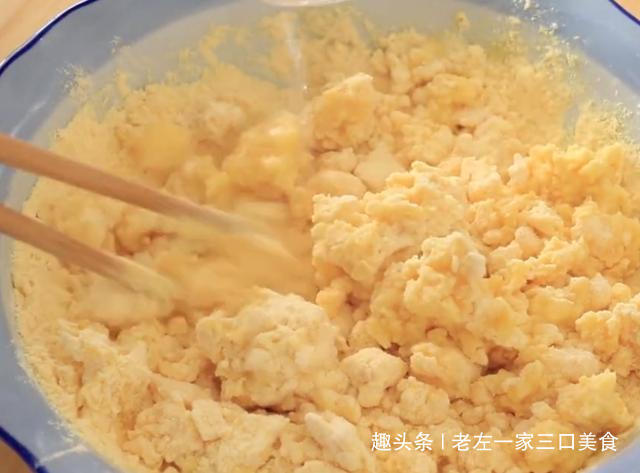 一碗玉米面加2个鸡蛋，不用蒸不用炸，降压又降脂，上桌瞬间抢光