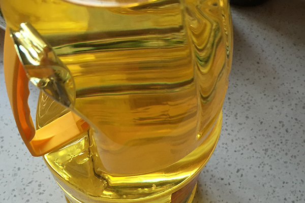 患上甲状腺结节|夫妻俩都查出甲状腺结节，祸根是厨房中调味料，医生提议少吃