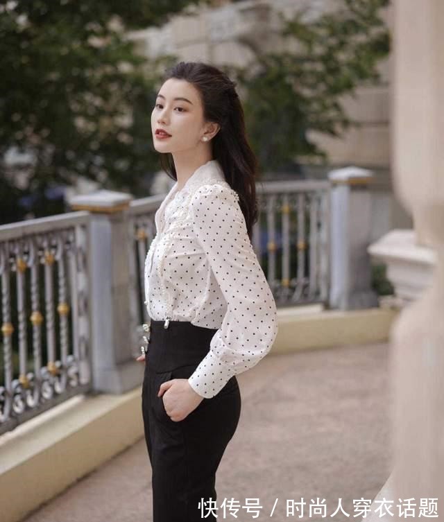 简约 论气质穿搭技巧,可以参考这位时尚博主,不光时髦简约,还很实用!