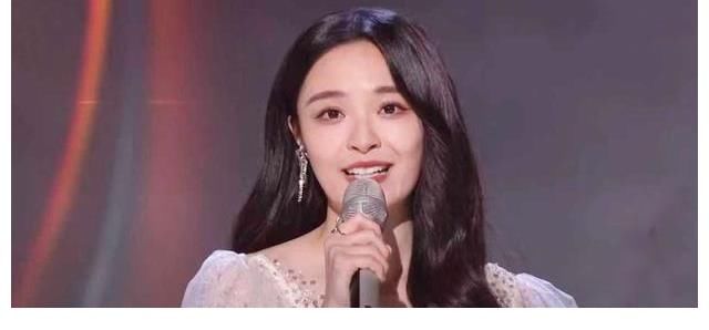 湖南台腊八晚会主持团洗牌，齐思钧替代何炅汪涵，3位新人成主角