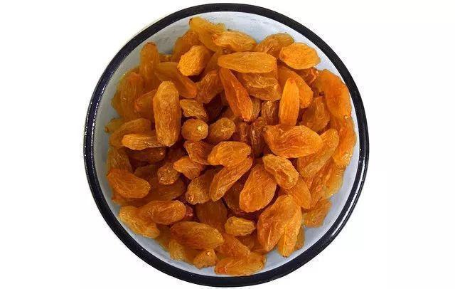 葡萄|葡萄干和这个泡水,胜过虫草!每天一杯,抗衰老护心脏