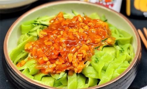 吃法|黄瓜新吃法，不腌不炒不凉拌，入口劲道嫩滑，连汤汁都不剩