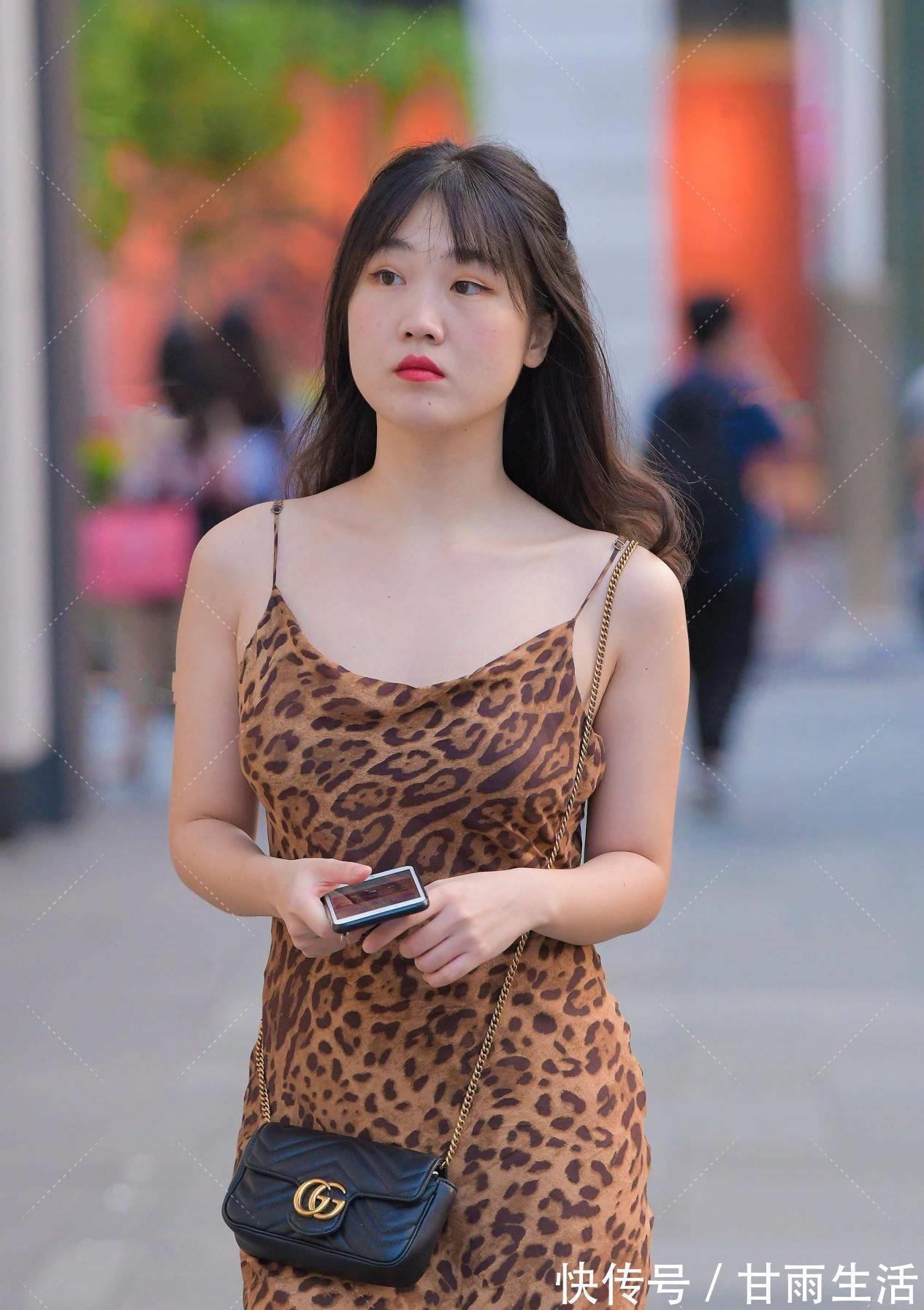 时髦 豹纹不够时尚?选对搭配方法时髦又洋气,还能彰显高级感