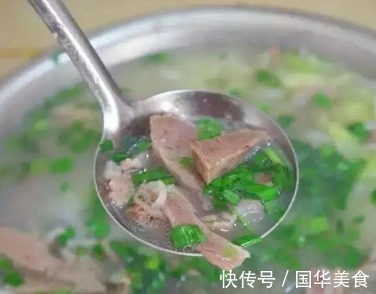 羊肉汤|炖羊肉，最忌放太多香料，加这3样就行了，味道香浓鲜美，不膻