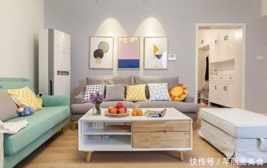 背景墙|她家148平米，进门就被玄关迷住，不做吊顶跟背景墙，阳台超漂亮