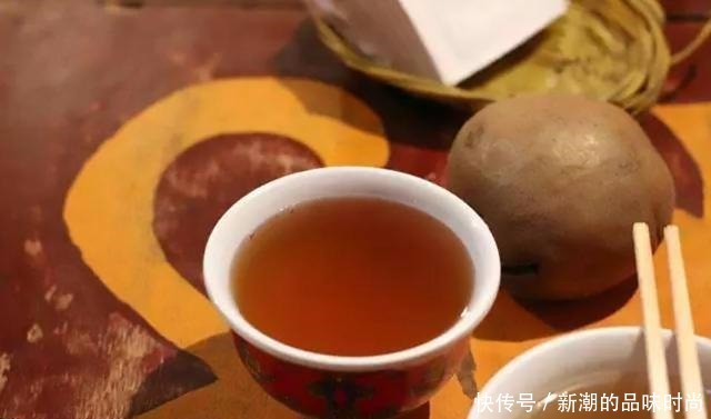 为何蒙古人那么“彪悍”,看完他们的一日三餐明白了,你敢吃吗