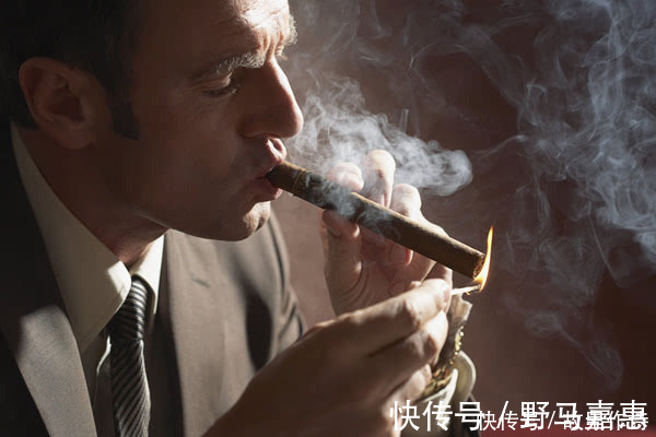 花露水|家里来客抽烟或者有爱抽烟的人,烟味怎么去除,教你2个小妙招