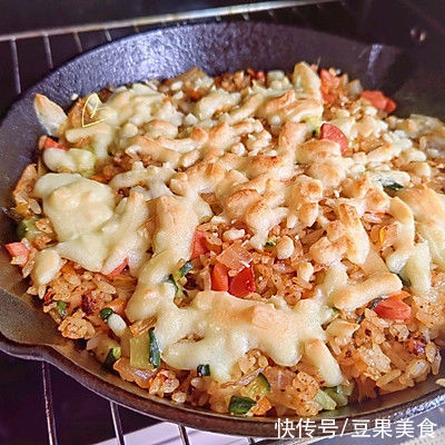 泡菜炒饭|让人闻香止步的芝士泡菜炒饭