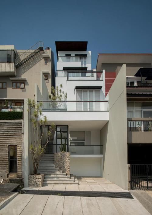 农村|农村自建房以后就学国外这样盖了,全村就我一家3个露台,满意!