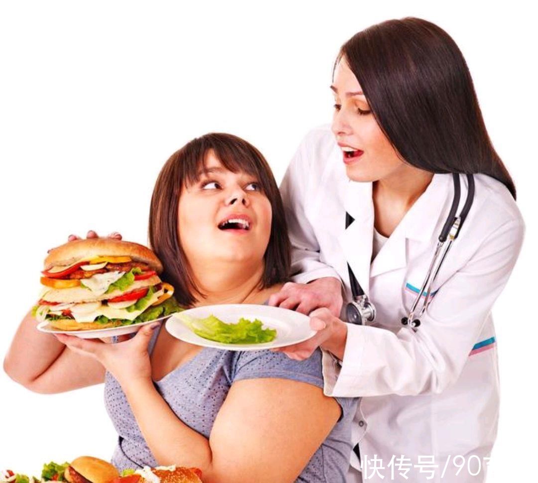 羊水|孕期三个时间段多喝水,羊水保持得更干净,第一个时间绝不能错过