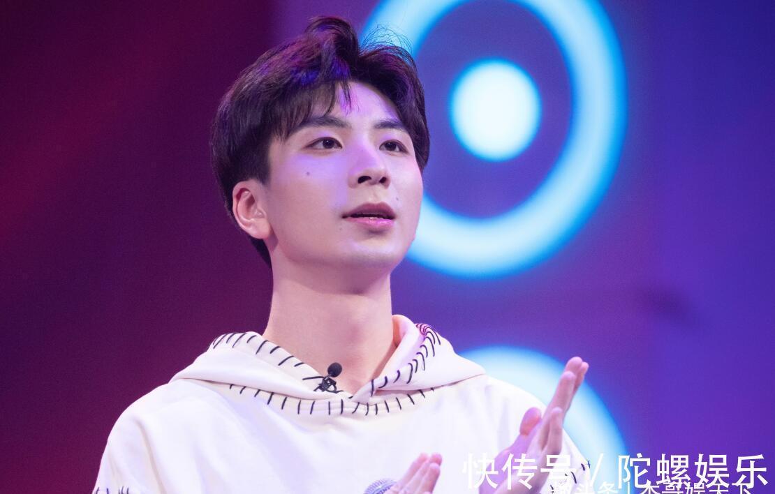 飞行嘉宾|《夏日少年派》为什么难成爆款？沈腾一语道破玄机