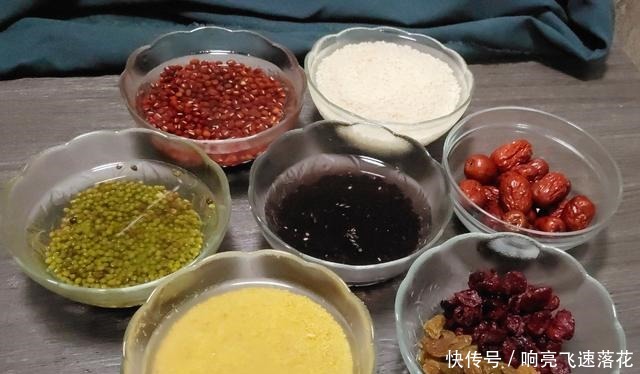 比黄磊老师做法还简单的东北粘豆包,1不和面2不放糖,软糯香甜!