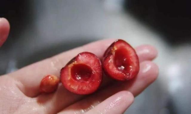 葡萄|孕期水果别乱吃,为了胎儿发育好,你要做到“3吃、3不吃”