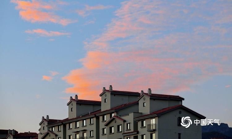 朝霞|小惊喜！北京上空出现粉色朝霞 仿若油画