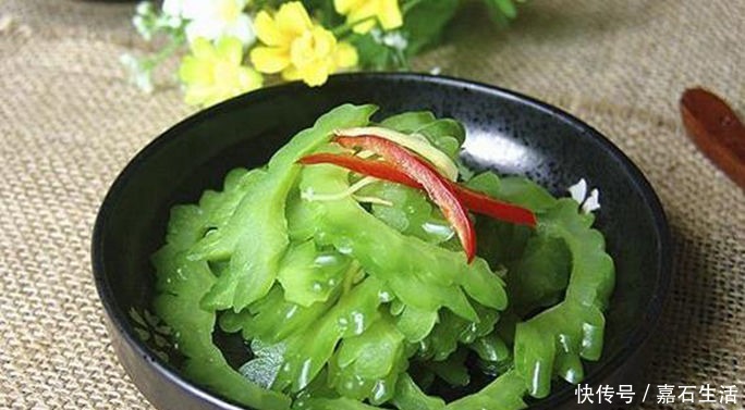 小米辣|美食推荐酱爆鸭舌,滑溜里脊,麻婆豆腐,姜丝拌苦瓜的做法