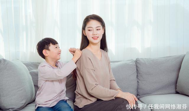 初一男孩和母亲发生矛盾不想上学,爸爸这样做让儿子重返课堂