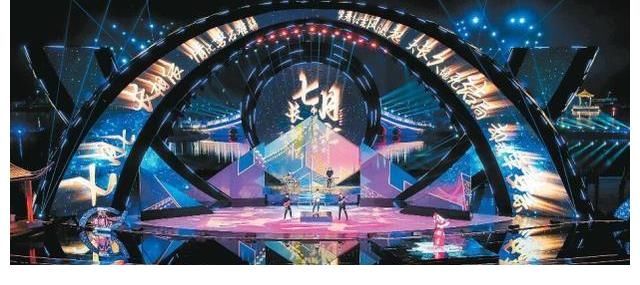 觉醒年代|央视七夕晚会放大招，强大的主持阵容，实力唱将强强联合