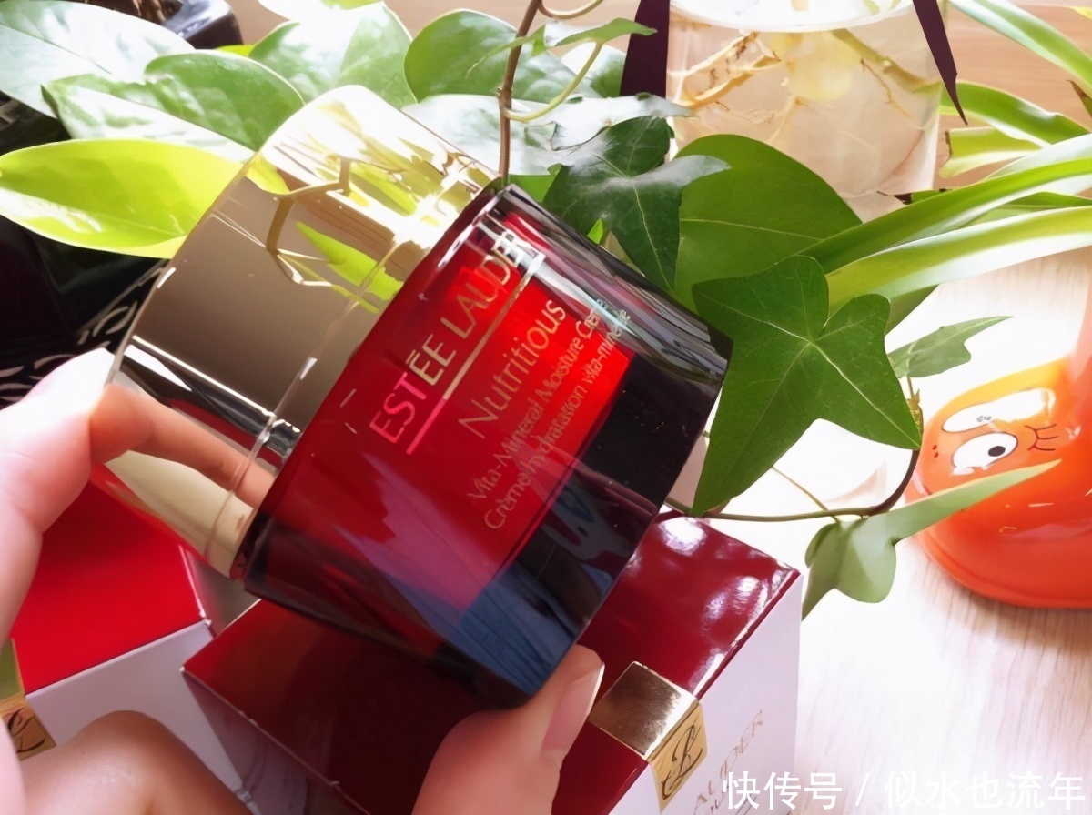 补水|清爽美白清爽保湿面霜推荐:深层美白补水保湿,让你肌肤恢复光滑