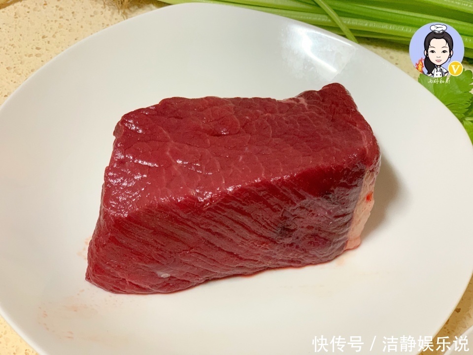  入味|牛肉一炒就老教你1个窍门，保准牛肉又嫩又滑，还特入味！