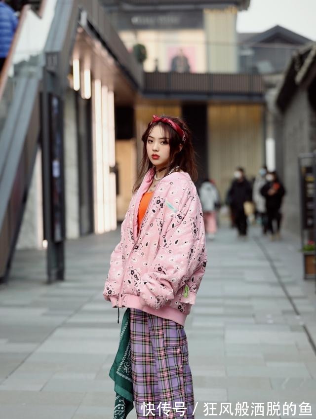 时髦|告别“显笨重”的雪地靴,暖春试试这6种鞋靴,时髦百搭又显高